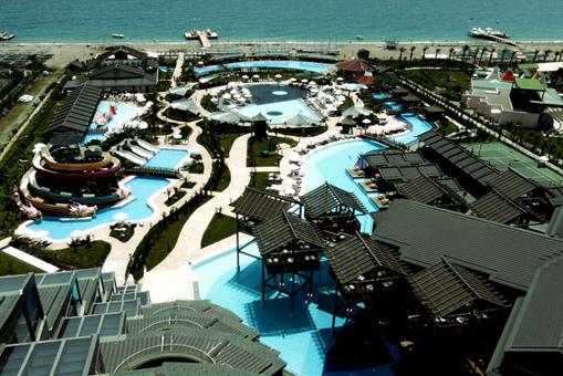 LiMAK LARA DE LUXE HOTEL & RESORT